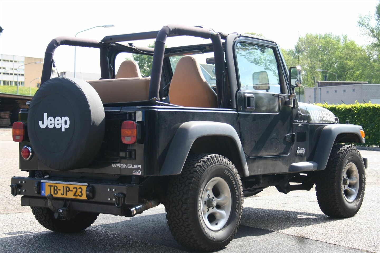 Jeep-Wrangler-3