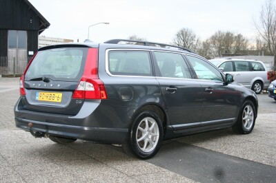 Volvo-V70-3