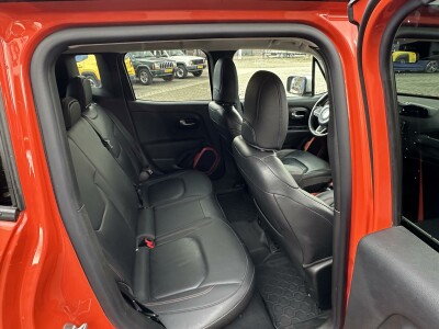 Jeep-Renegade-14