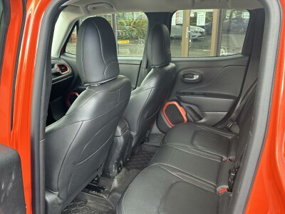 Jeep-Renegade-6